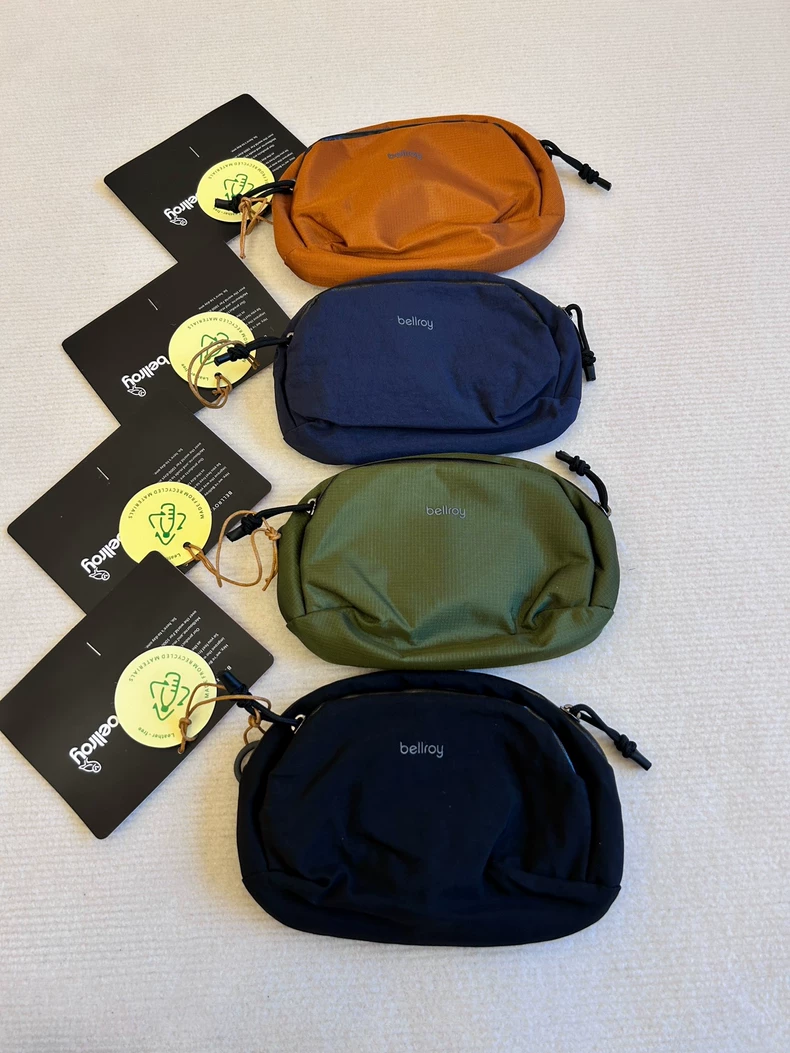 Tech Accessories For Travel - Bellroy Venture Pouch 1.5L Tech Organizer