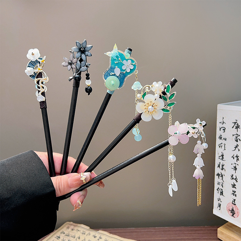 Classic Tassel Hair Stick Blac - đánh giá và giá Tech Accessories Women